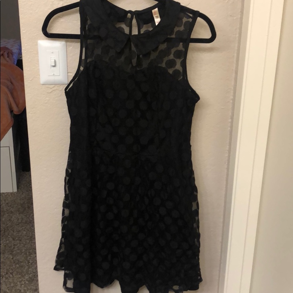Peter Pan collar black polka dot dress